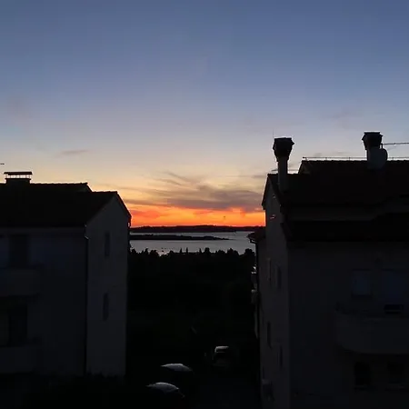 Neea Stinjan -free Parking Pula