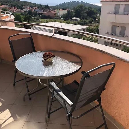 Apartment Neea Stinjan -free Parking