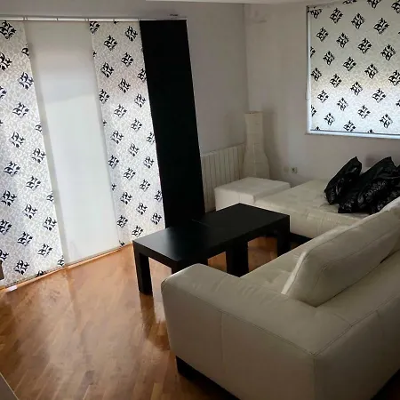 Neea Stinjan -free Parking Apartmán Pula