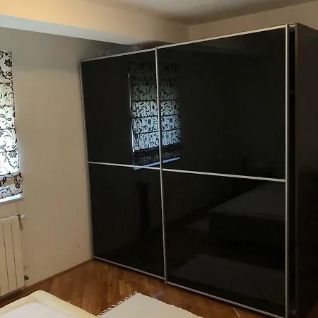 Neea Stinjan -free Parking Appartement *